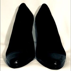 COLE HAHN CAP TOE PUMP